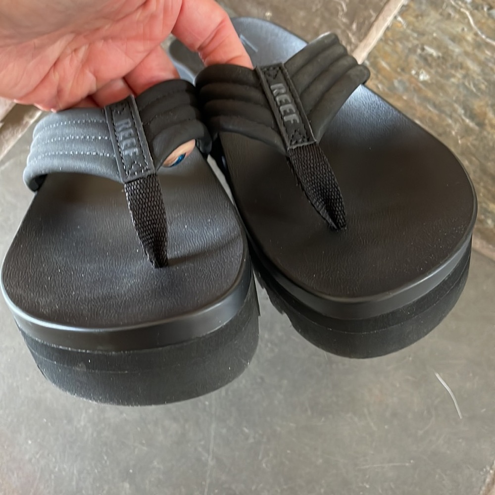 Reef Platform Sandals - Picture 2 of 7